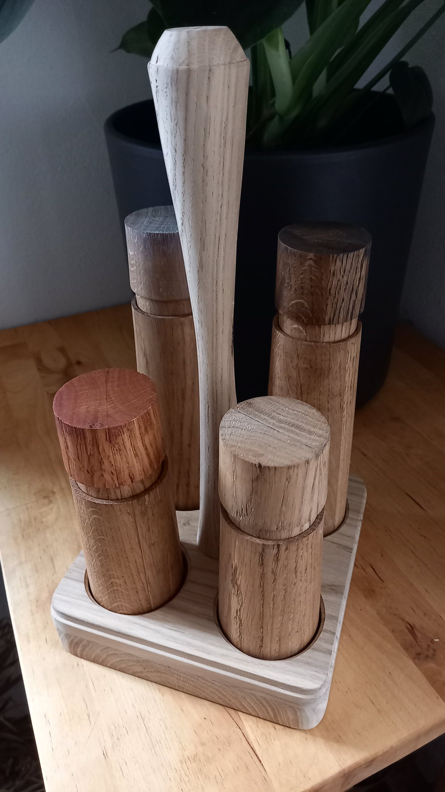 Młynki do przypraw (soli, pieprzu, ziół)